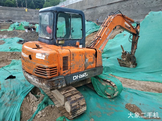 斗山 DH55 挖掘机